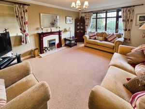 Lounge- click for photo gallery